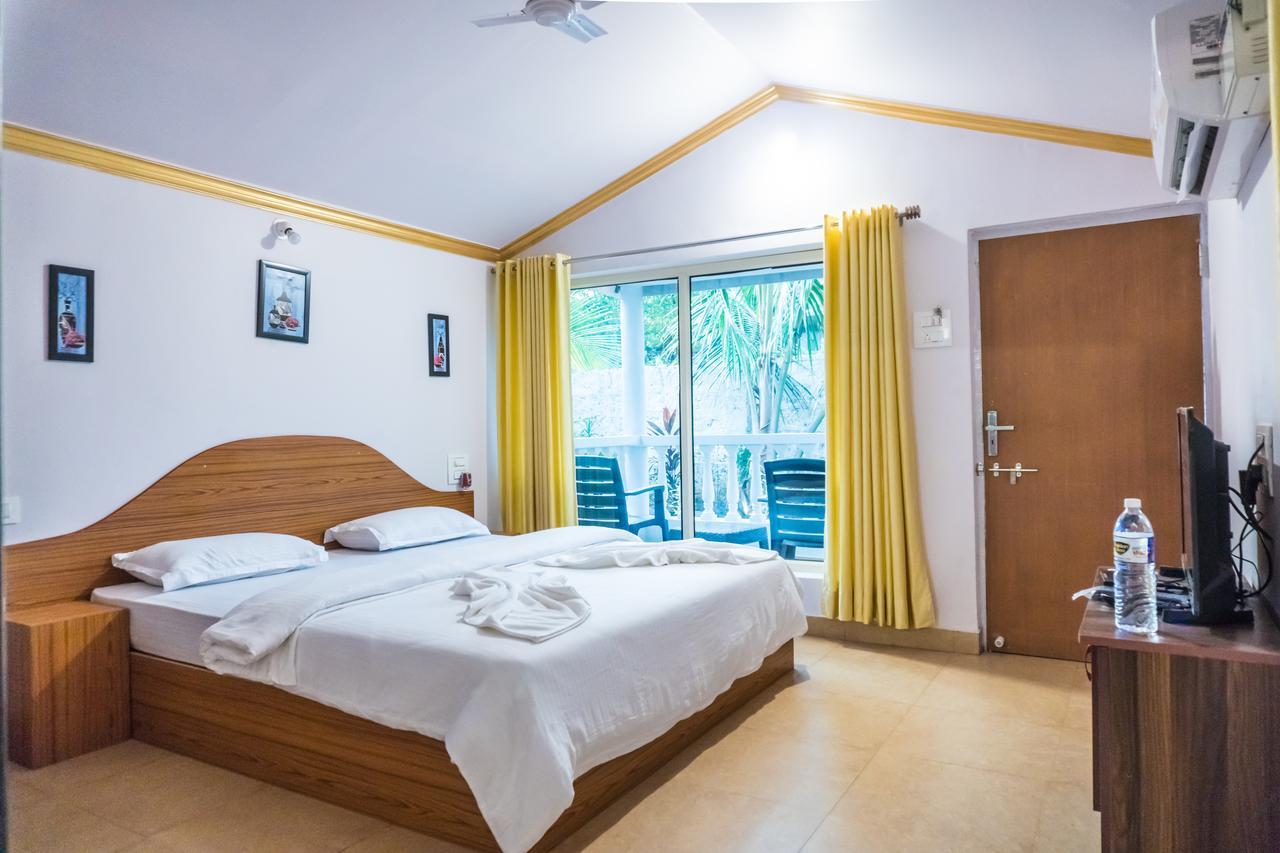 La Riviere Hotel Morjim Eksteriør billede